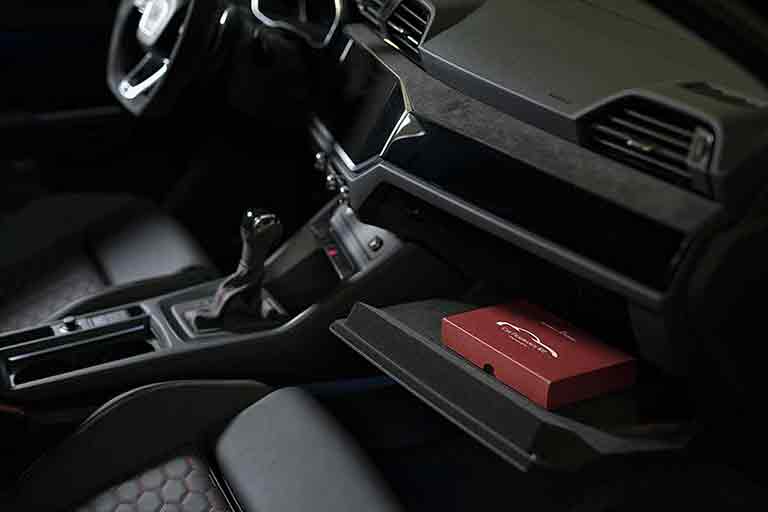 Car Fragrance Kit, best luxury car perfumes Made in Italy Officina delle Essenze